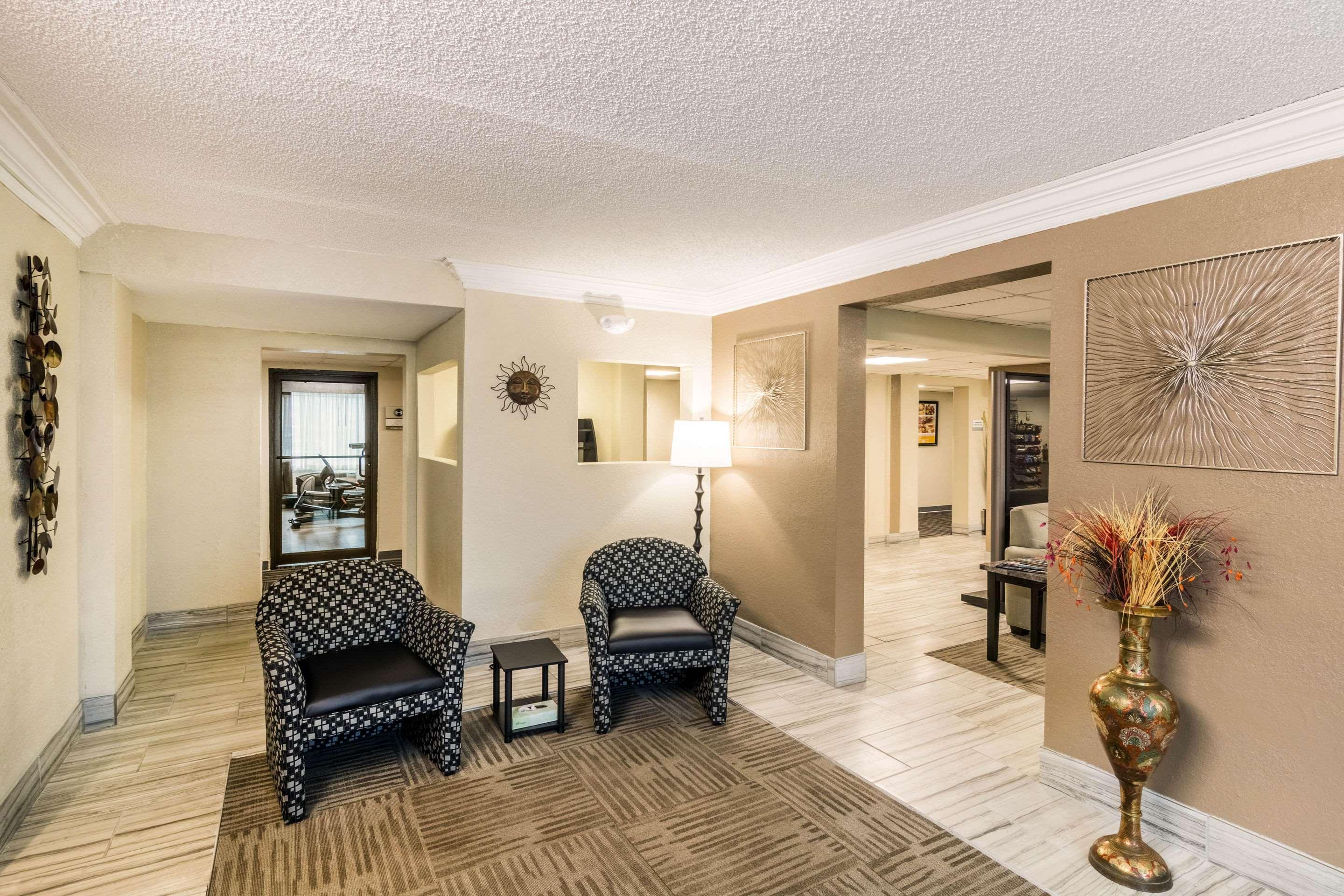 Quality Inn Ferry Pass Exterior photo